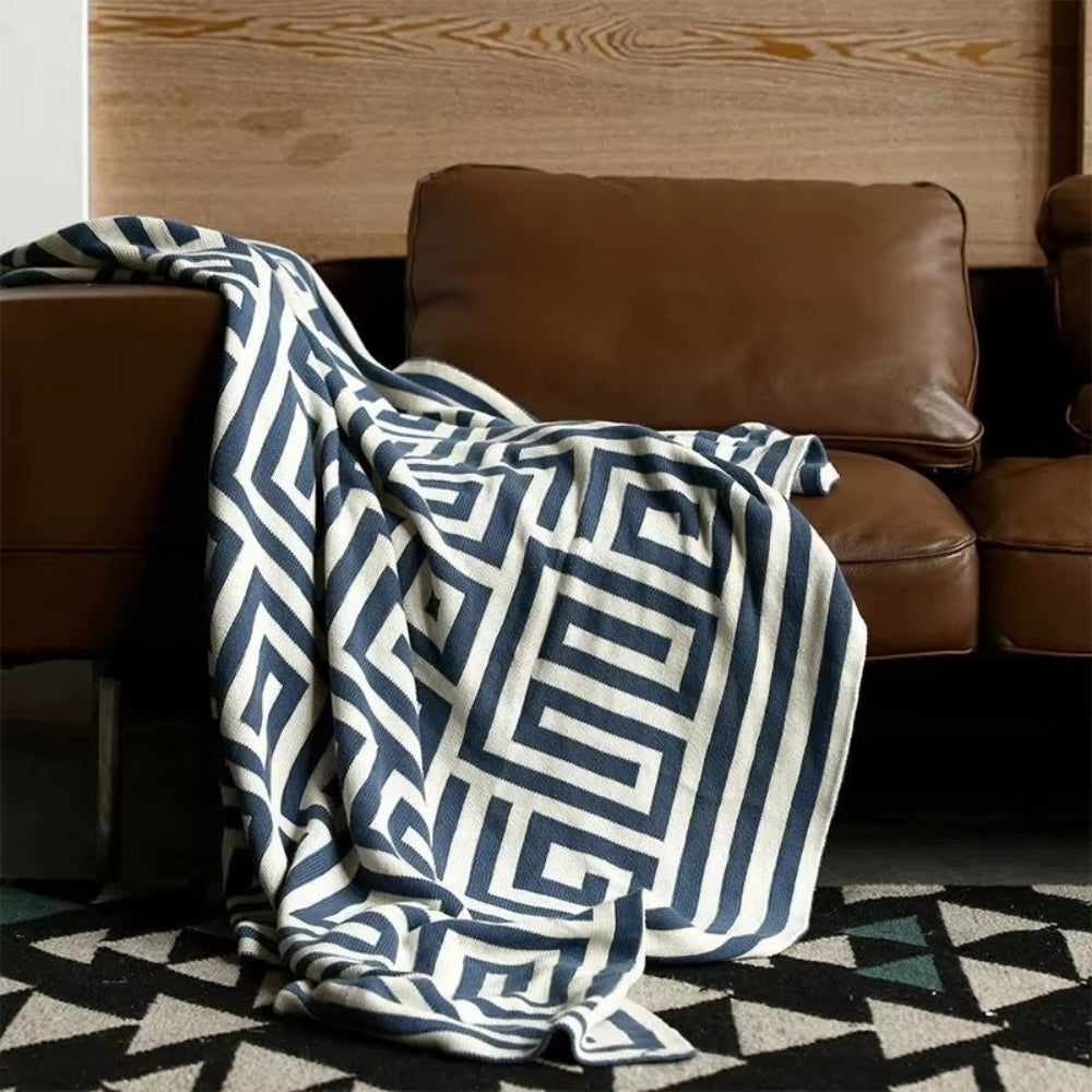Labyrinthine Geometrische Jacquard-Decke
