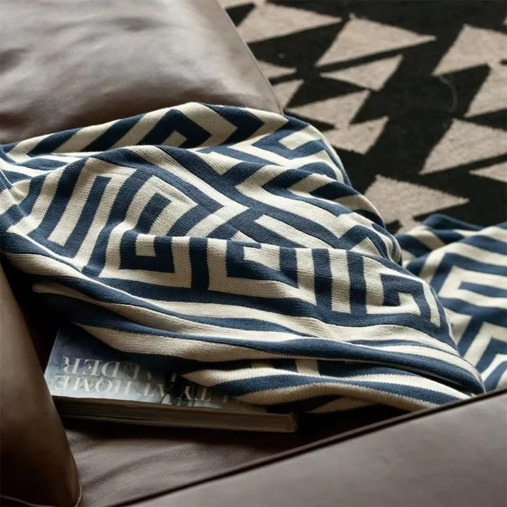 Labyrinthine Geometrische Jacquard-Decke