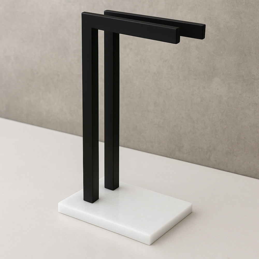 Minimalistischer Badezimmer-Waschtisch Doppelhandtuchhalter