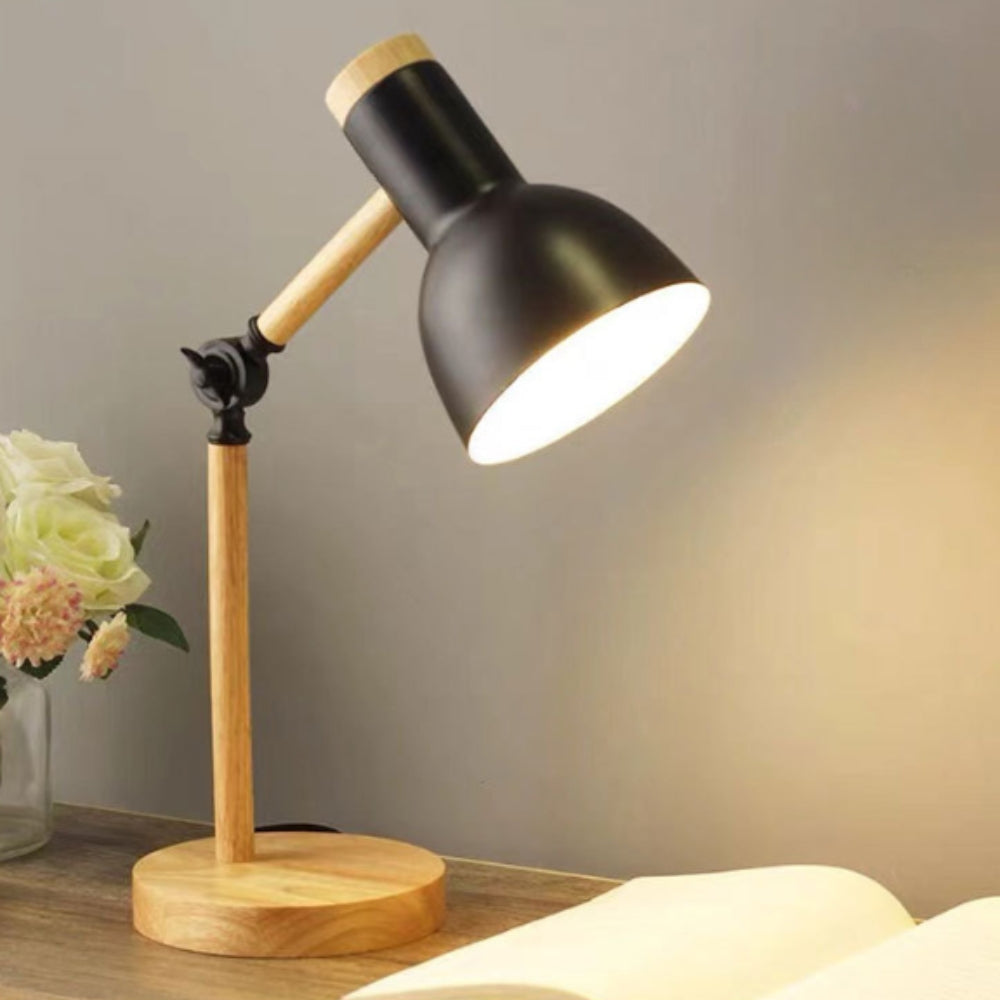 Nordic Iron Wood LED Tischlampe
