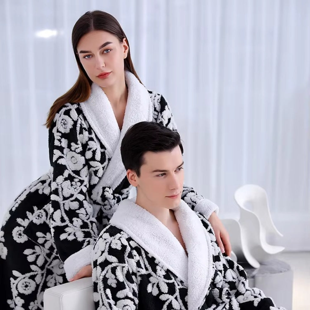 Solane Luxe Jacquard-Bademantel
