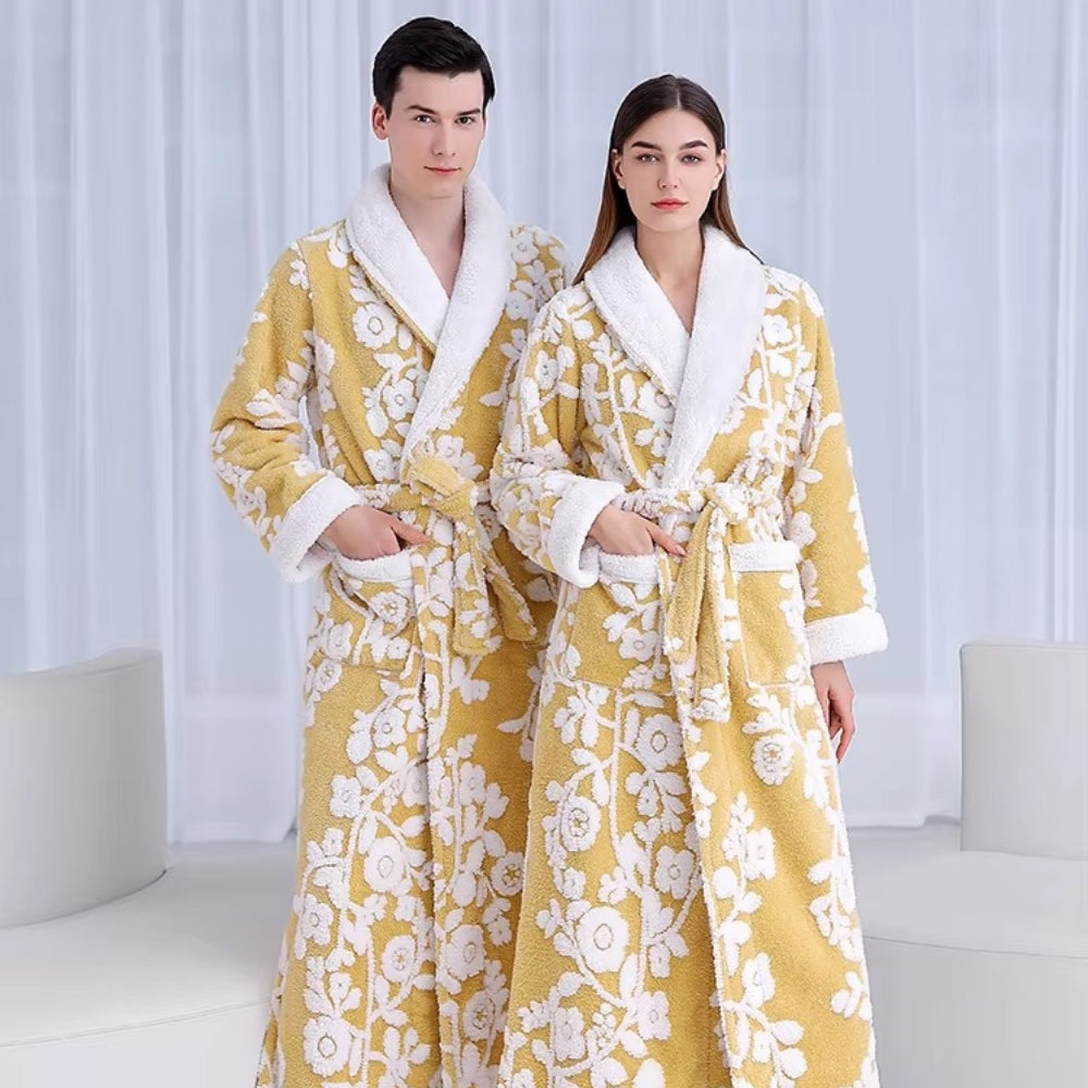 Solane Luxe Jacquard-Bademantel