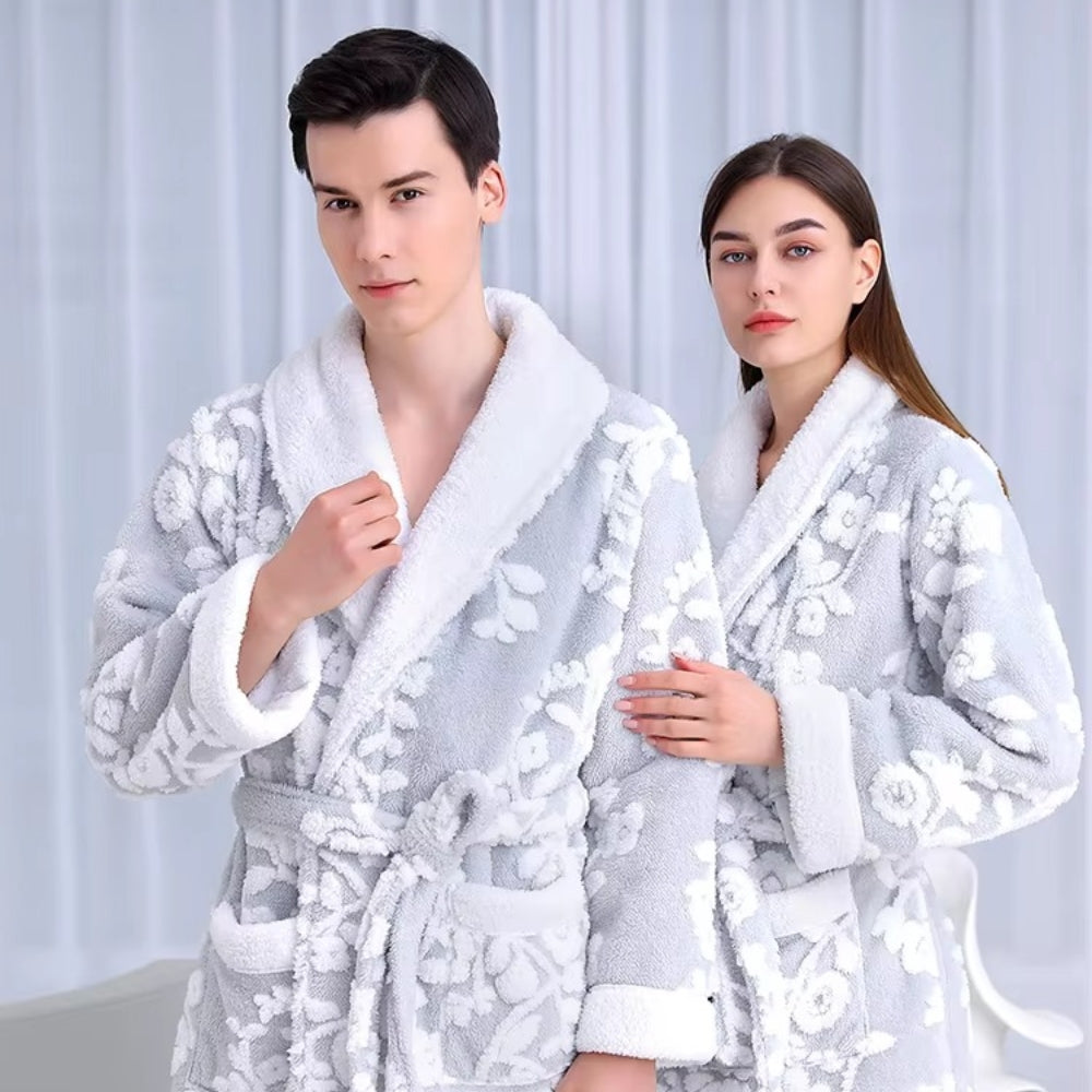Solane Luxe Jacquard-Bademantel