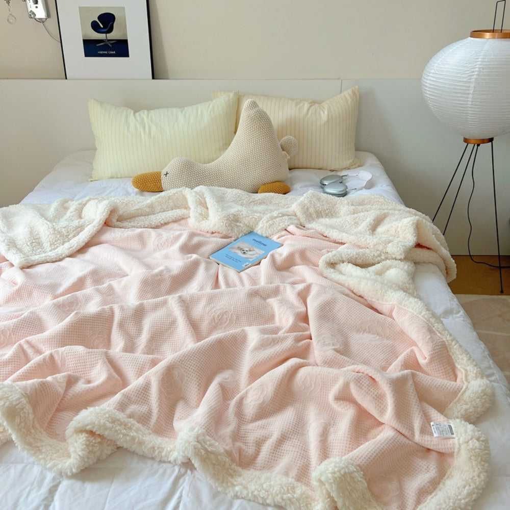 Solène Floral Präge-Sherpa-Decke