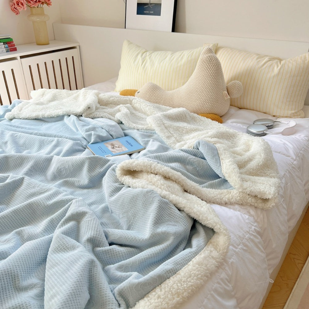 Solène Floral Präge-Sherpa-Decke