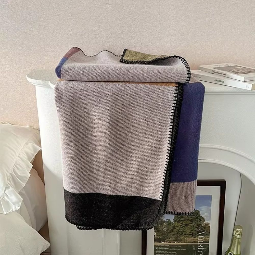 Warme Strick-Farbblock-Decke